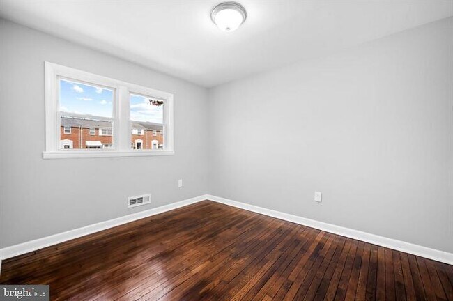 Building Photo - 631 Charraway Rd