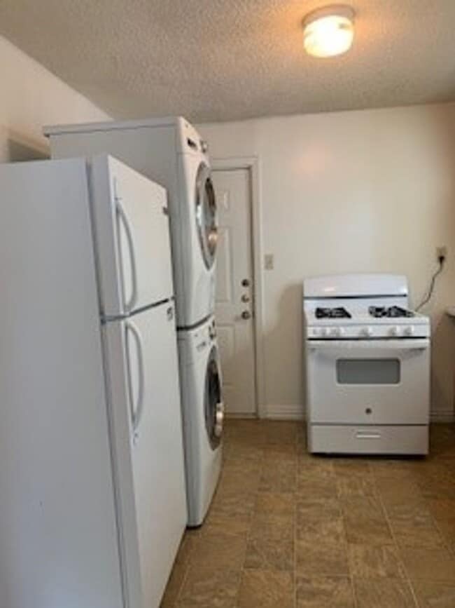 Building Photo - RBERNL