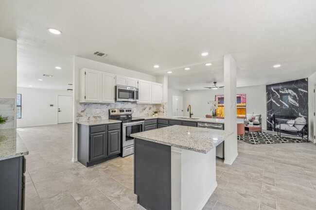 Building Photo - 3527 Eagle Canyon Dr