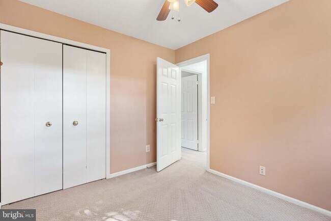 Building Photo - 2621 John Milton Dr