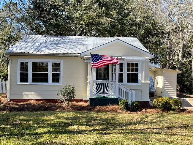Front - 403 Bechtel Blvd