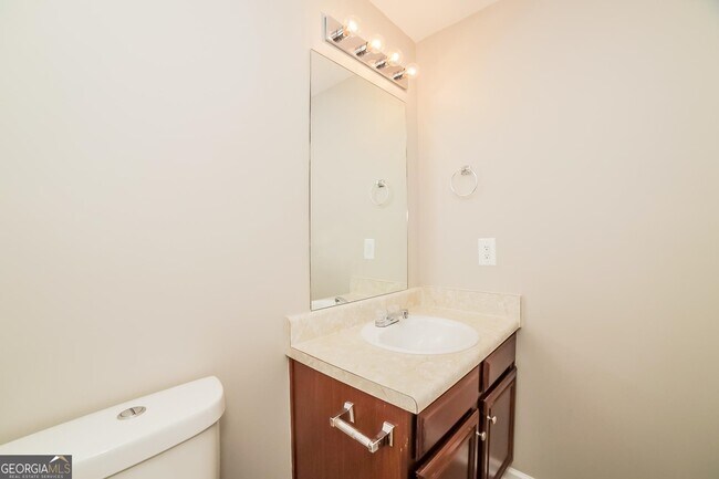 Building Photo - 6801 Fireside Ln