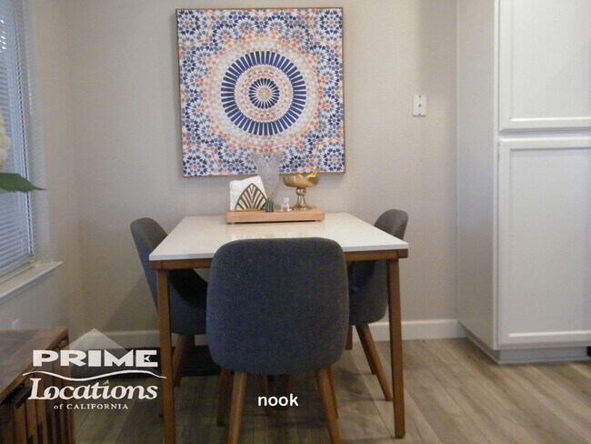 Building Photo - Wow!! An east Roseville charmer