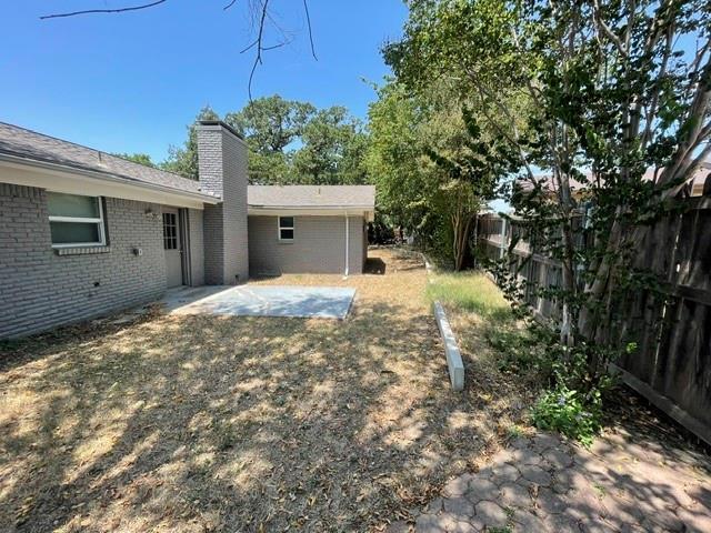 Building Photo - 2232 Shady Brook Dr
