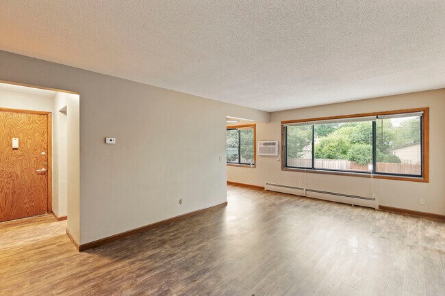 Building Photo - 7400 Penn Ave S