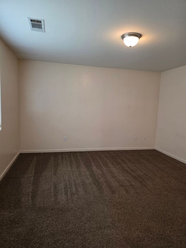 Building Photo - 11805 Holabird Ave