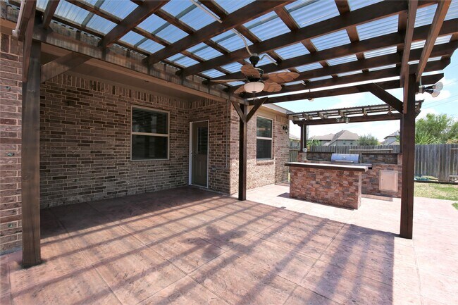 Building Photo - 26339 Landover Hills Ln