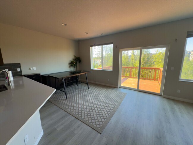 Building Photo - 17237 NW Woodreed Ct