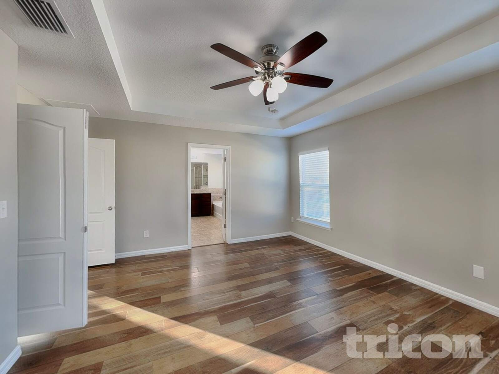 Building Photo - 5363 Suncatcher Dr