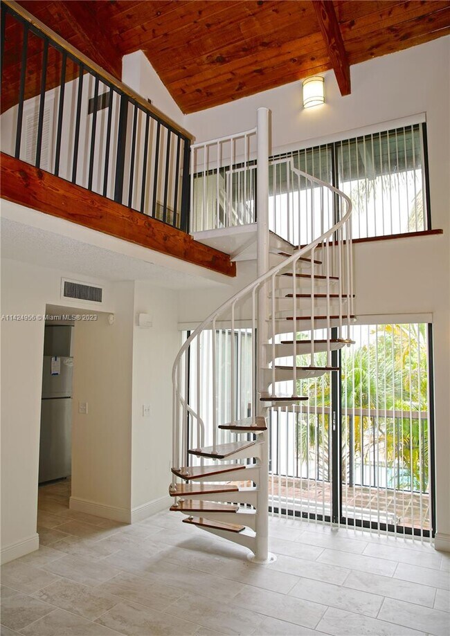 Building Photo - 8311 SW 157th Ave