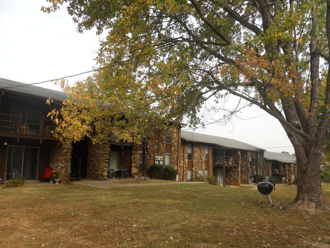 Building Photo - Spring Haven Apartments