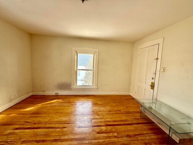 Building Photo - 442 Merrimack St