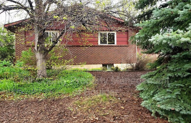 Building Photo - 1280 Linden Ave