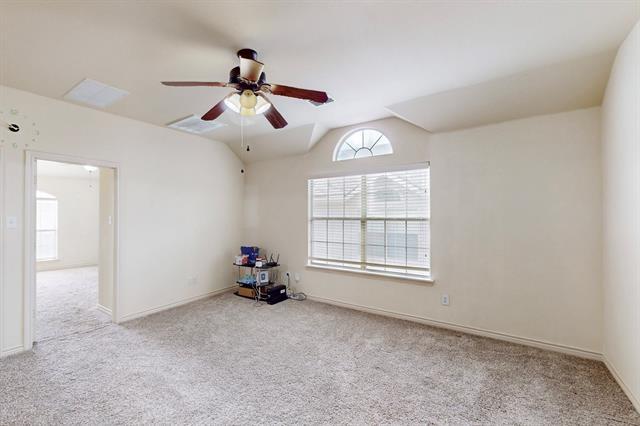 Building Photo - 6925 Cattle Dr