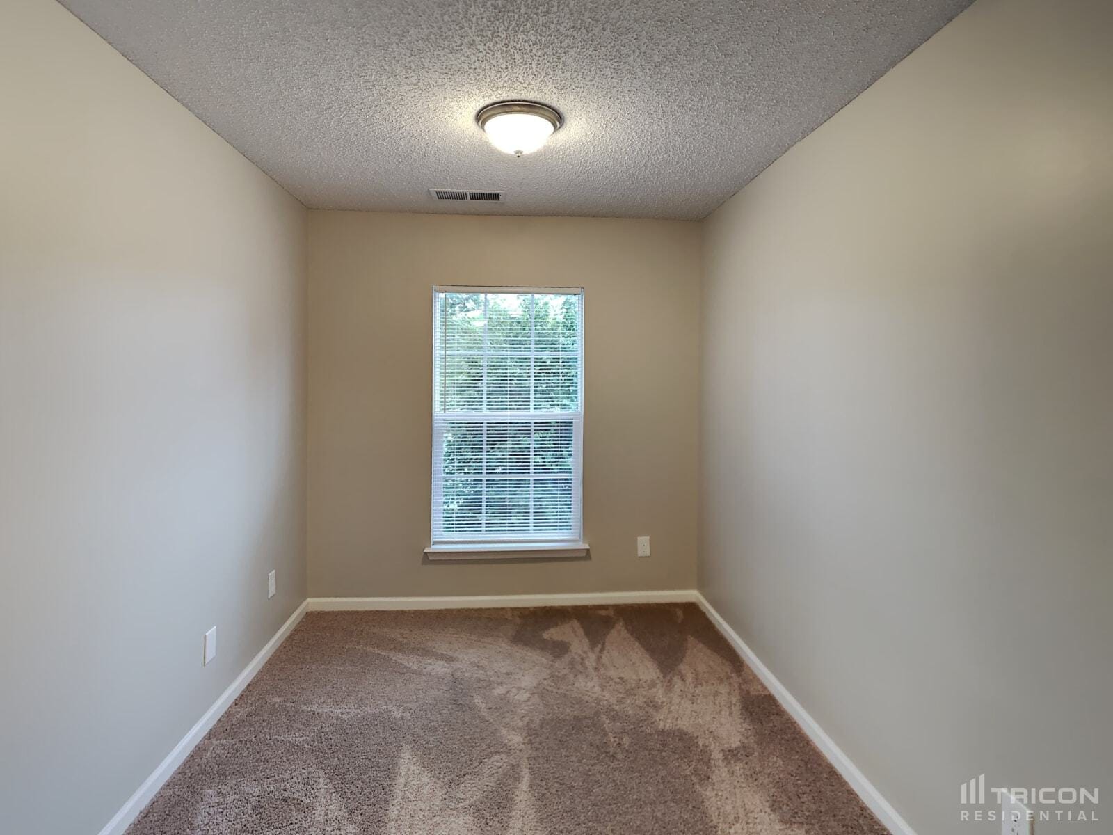 Building Photo - 6303 Pensfold Dr