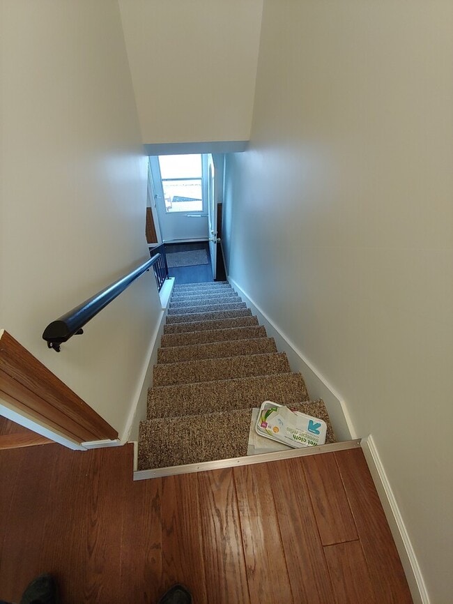 Building Photo - 2 Bedroom Townhouse in Penn Farms.