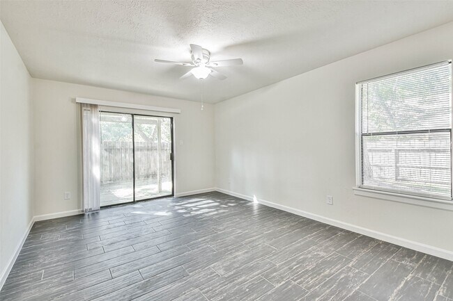 Building Photo - 5222 Creek Shadows Dr