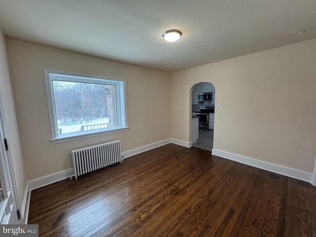 Building Photo - 345 Layfield Rd