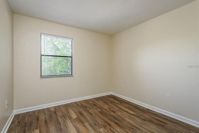 Building Photo - 12293 Sailwinds Dr