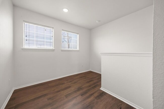 Building Photo - 230 San Felipe Dr