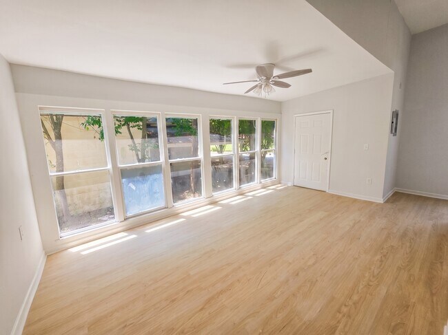 Building Photo - McDonough Duplex