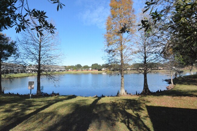 Building Photo - 3br 2.5ba townhome in GATED COMMUNITY of Cypress Lake in Kissimmee!!