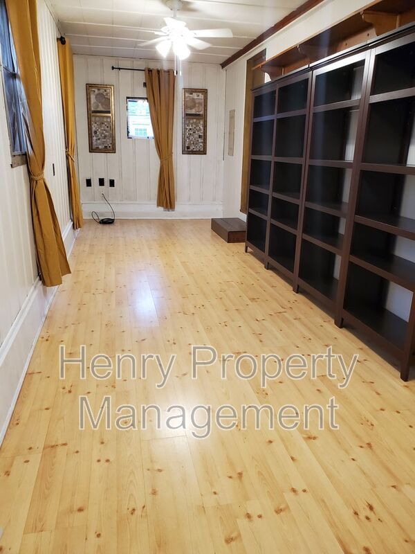 Building Photo - 309 Webster St