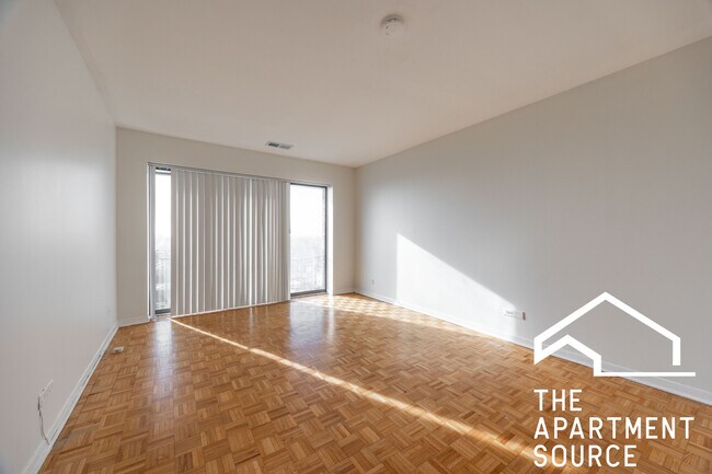 Building Photo - 2300 N Harlem Ave