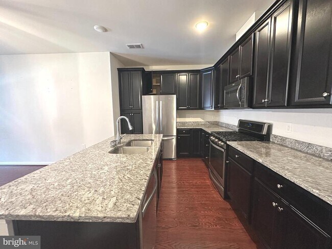 Primary Photo - 10717 Viognier Terrace
