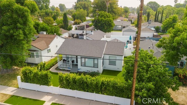 Building Photo - 6438 Lindley Ave
