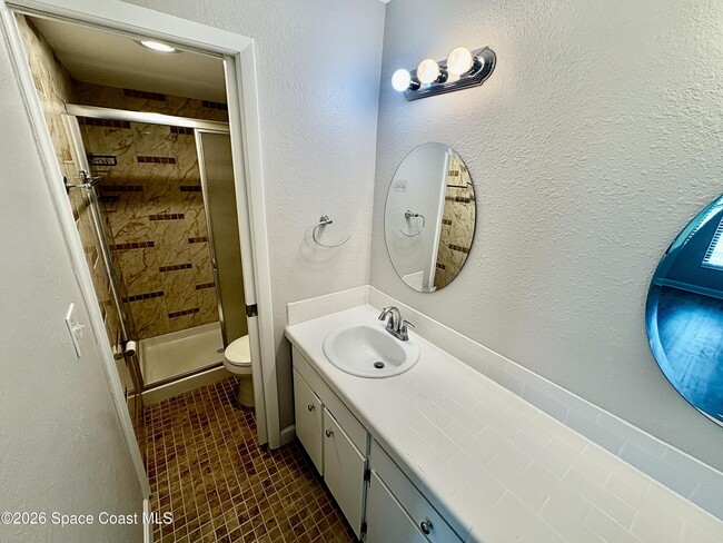 Building Photo - 420 Catamaran Dr