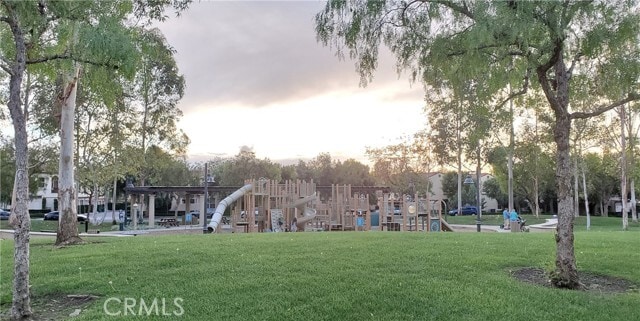 Building Photo - 61 Mission Bell