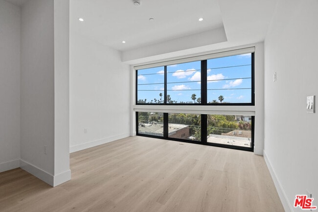 Building Photo - 1808 Lincoln Blvd