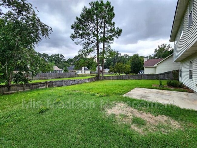 Building Photo - 21 Cobblestone Ct