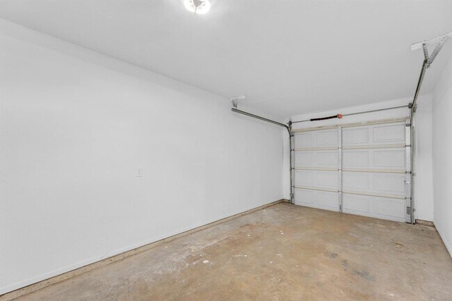 Building Photo - 1008 Wilks Ave