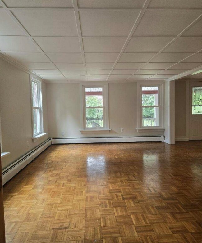 Building Photo - 409 Peoples Rd