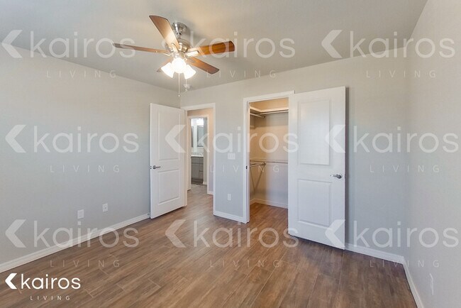 Building Photo - 2805 Destin Ave