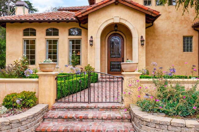 Building Photo - 3317 Taylor Rd