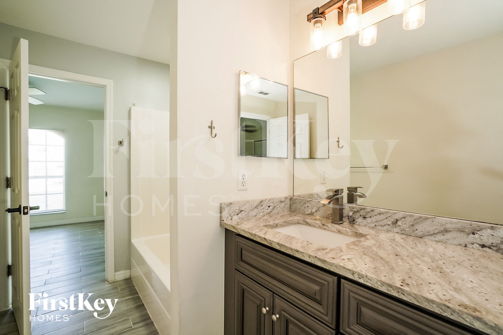 Building Photo - 8451 Caloosa Rd