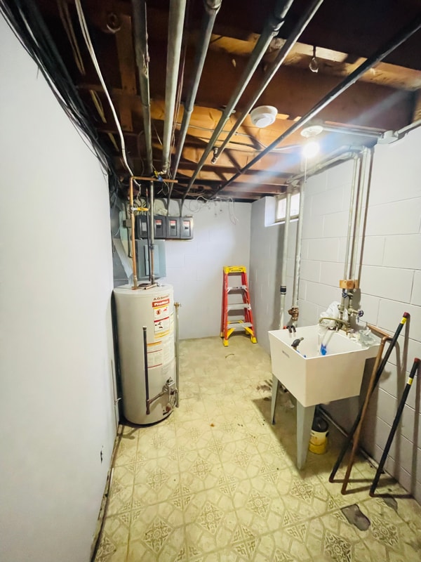 Building Photo - 8560 W Villard Ave