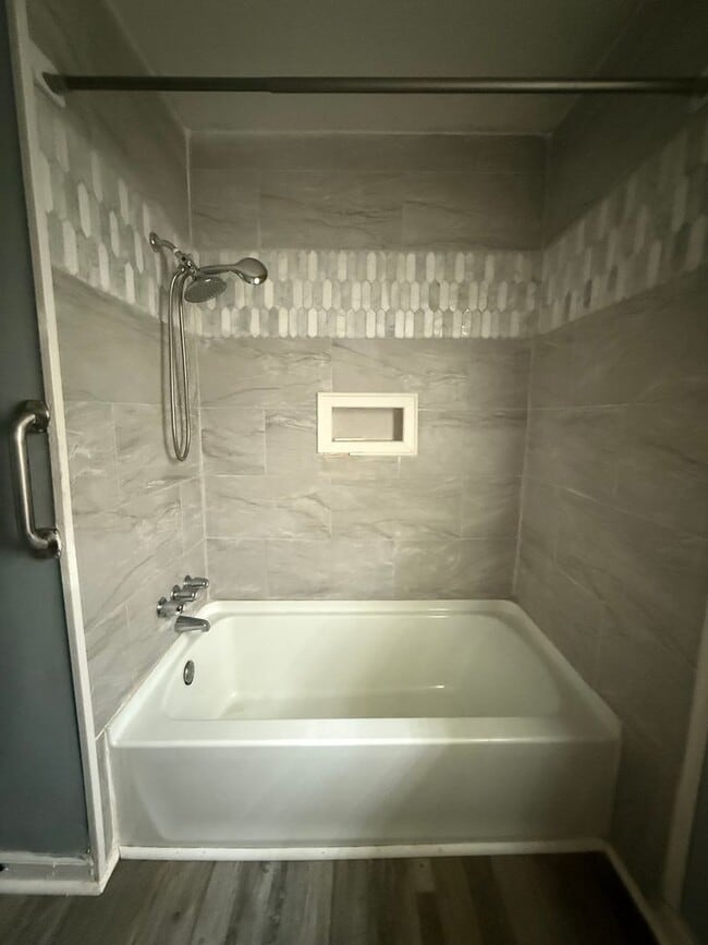 Building Photo - 3 Bedroom Home for Rent