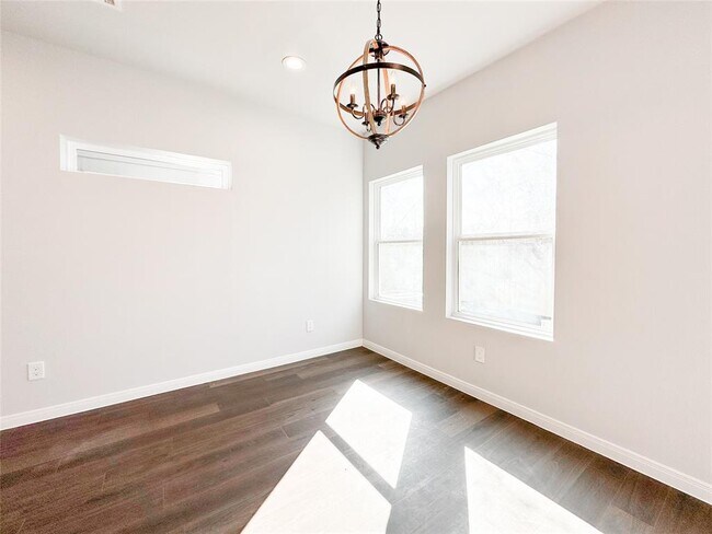 Building Photo - 18813 Luminescent Ln
