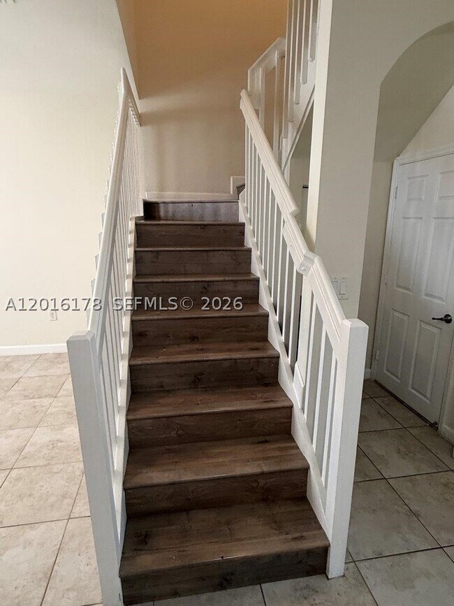 Building Photo - 11540 SW 151 Ave