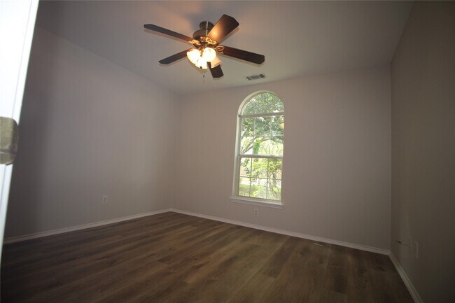 Building Photo - 18122 Cypress Valley Ln