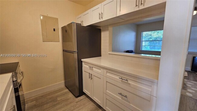 Building Photo - 2918 Funston St