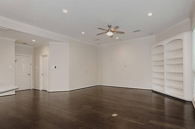 Building Photo - 14 Graceful Elm Ct