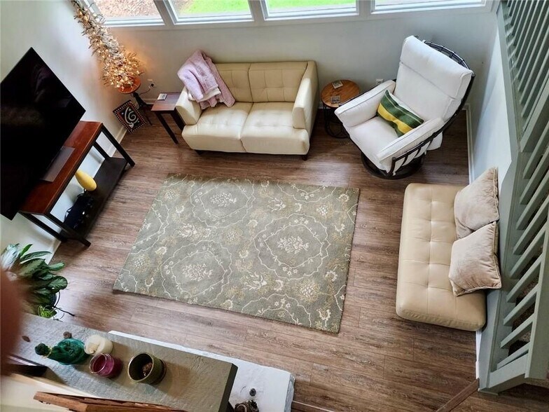 Building Photo - 8025 Cedar Cove