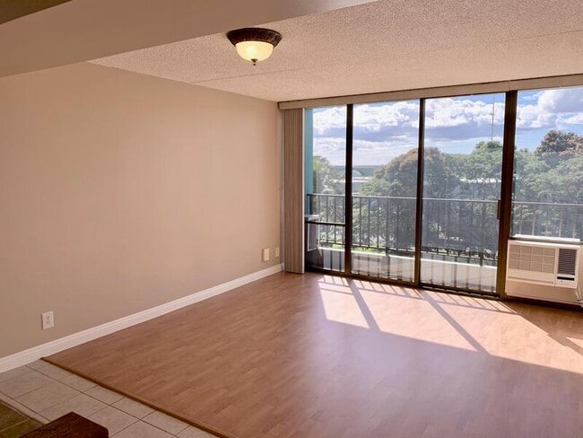 Building Photo - 98-402 Koauka Loop