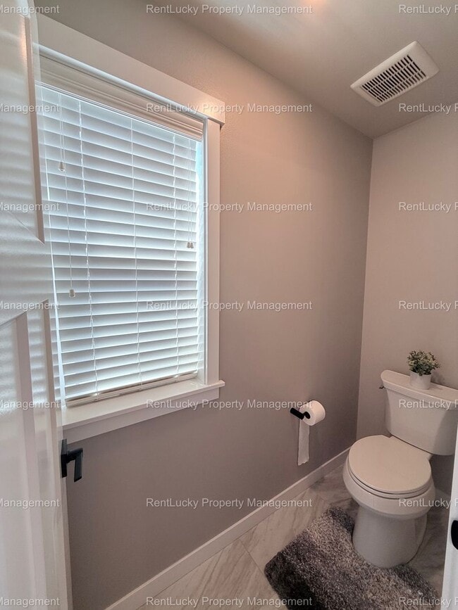 Building Photo - 2024-Built 3-Bedroom Home with Modern Upgr...