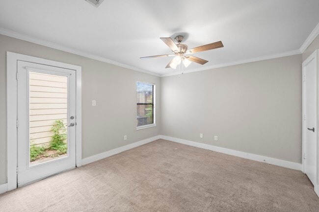 Building Photo - 2154 Arabelle St
